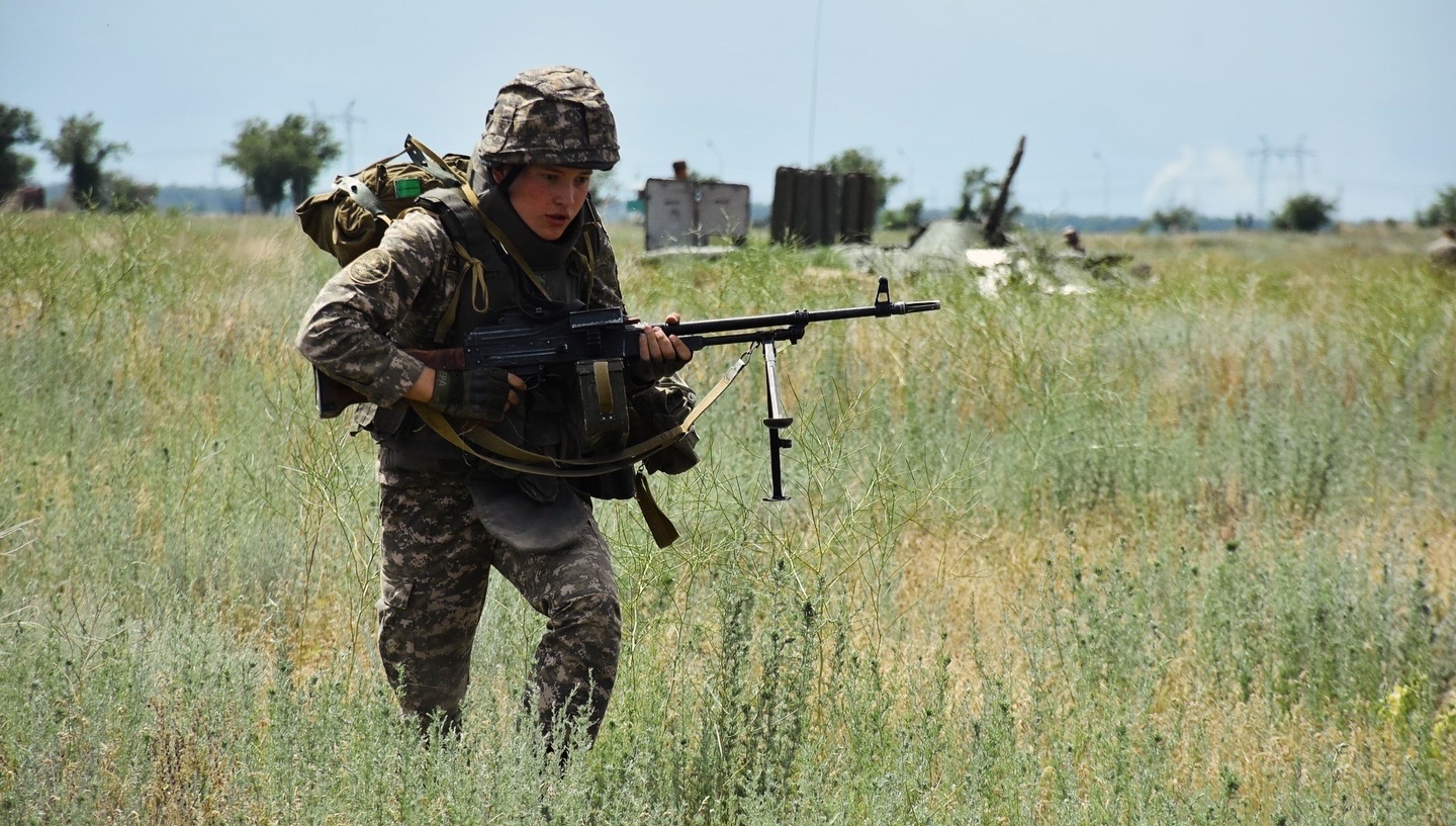 Вы сейчас просматриваете Курсанты военного института выполнили боевые стрельбы